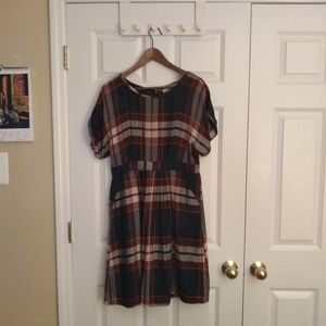 Flowy maroon and navy blue plaid LOFT dress